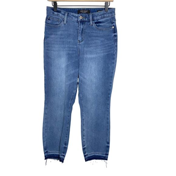 Judy Blue Medium Light Wash Boyfriend Fit Denim Jeans Released Hem Sz 27 / 5 - Picture 1 of 12